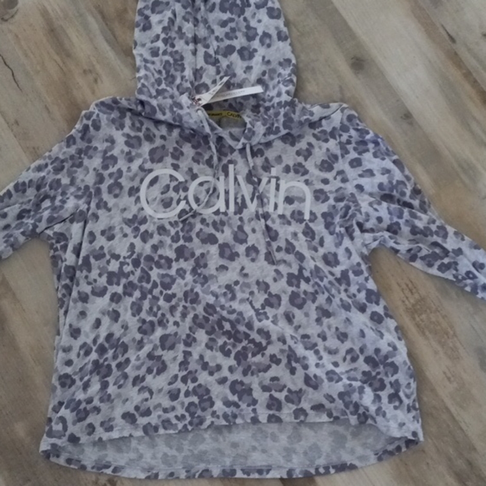 Calvin Klein performance shirt size M